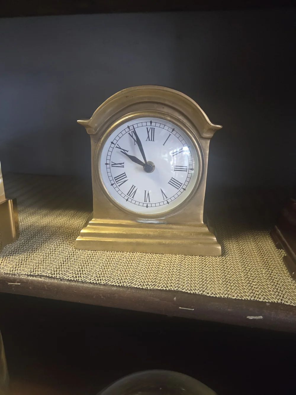 Vintage Brass Finish Mantel Clock - Gold Roman Dial
